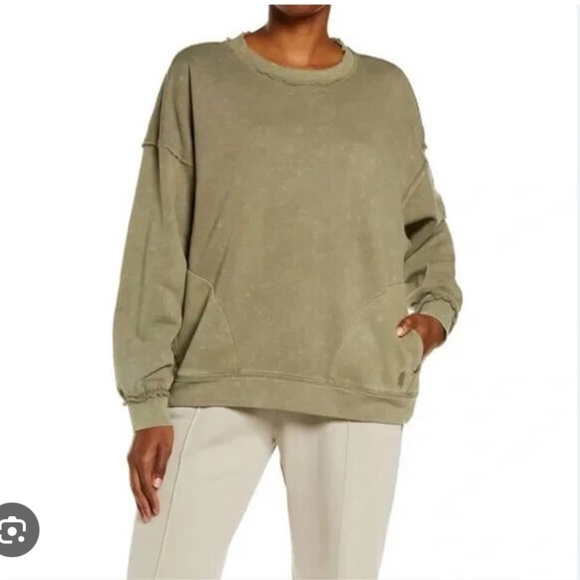 Free People Movement Metti Women Oversized Sweatshirt Sz M Distressed Pullover - Picture 1 of 15
